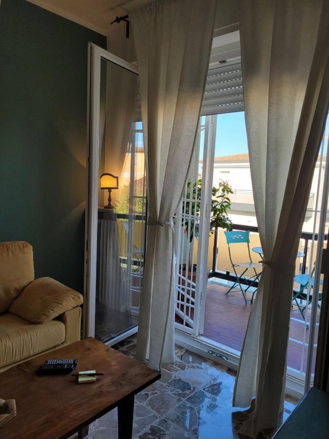 Garda Best Living Apartment Десенцано дел Гарда Екстериор снимка