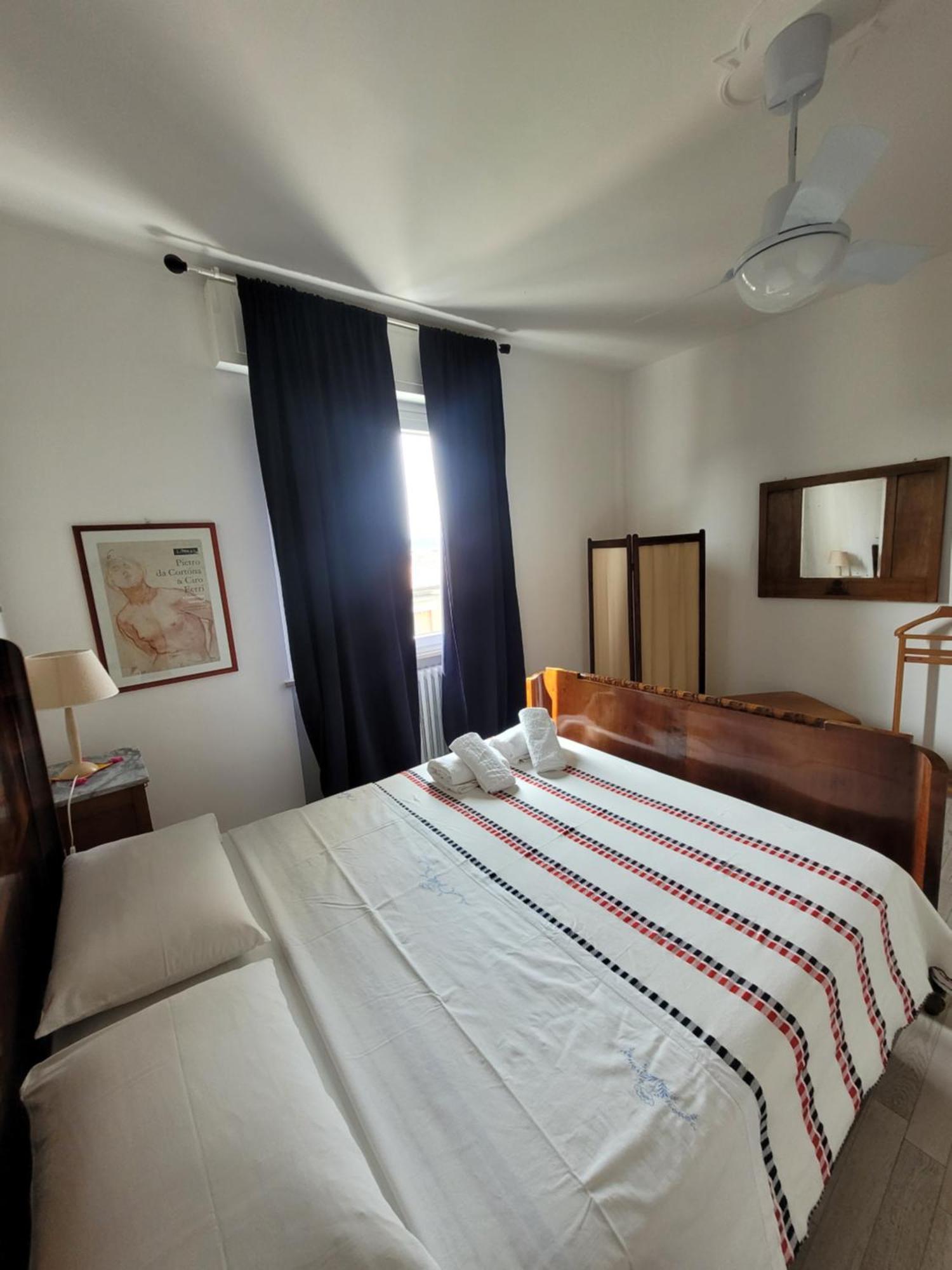 Garda Best Living Apartment Десенцано дел Гарда Екстериор снимка